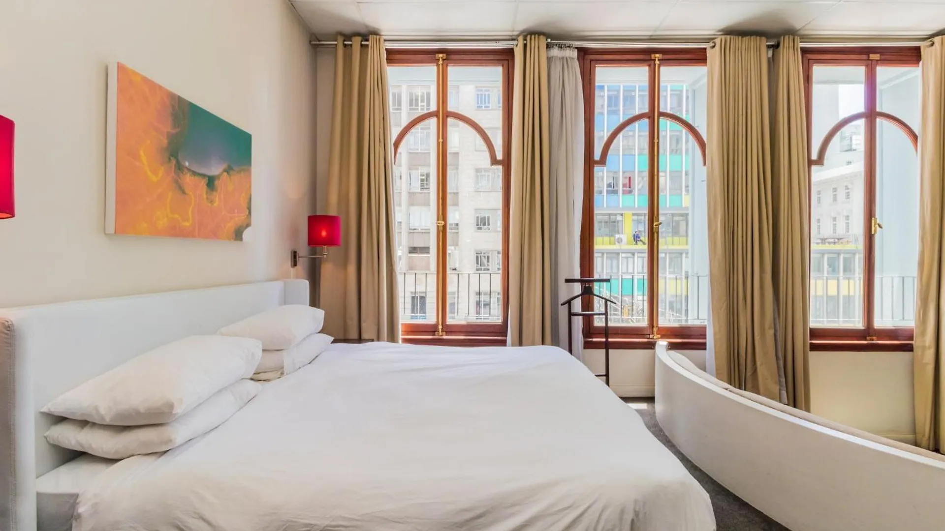 1 Bedroom Apartment With Roof Top Views Cape Town
